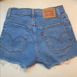 Levi’s cutoff jean shorts